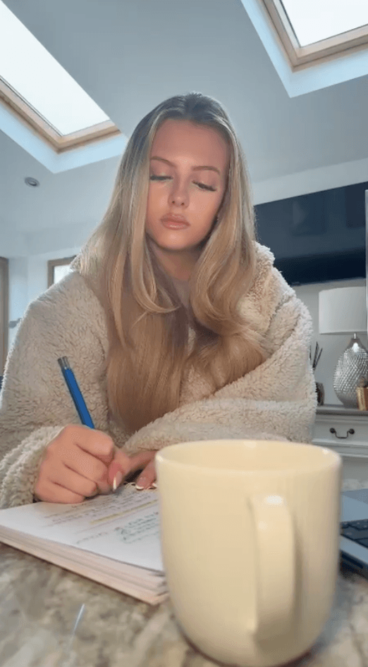 Kira M.
